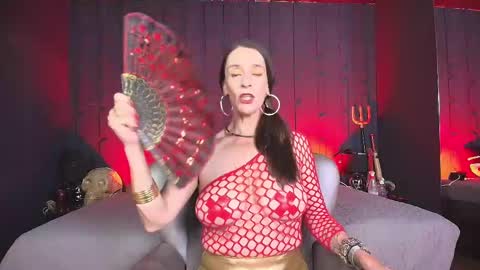 Leana online show from March 7, 7:49 pm