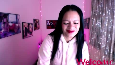 Leandra online show from December 12, 12:55 pm