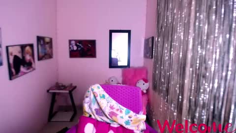 Leandra online show from February 4, 12:44 pm