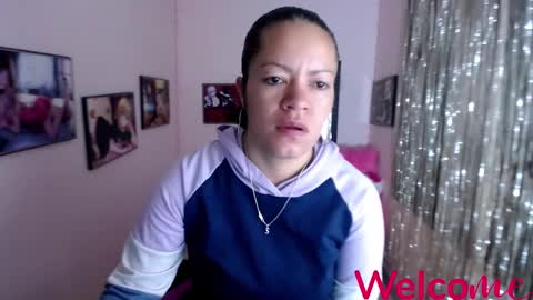 Leandra online show from February 25, 12:13 pm