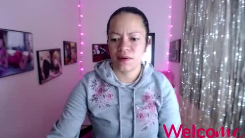 Leandra online show from February 27, 12:13 pm