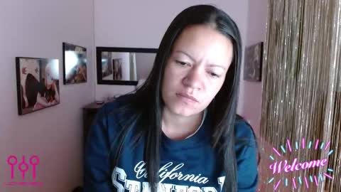 Leandra online show from September 15, 1:11 pm