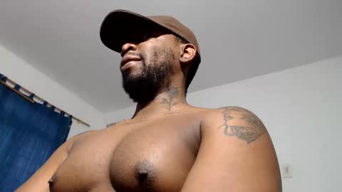 Snapshot of leandrohurtado69 chatting on June 3, 10:26 pm Latino hot online show from June 3, 10:26 pm