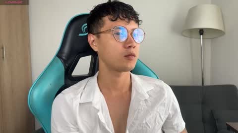 leaneseb online show from March 9, 6:34 pm