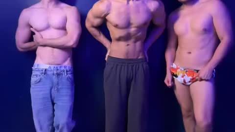 Snapshot of leanfindom8 chatting on March 22, 3:43 am leanfindom8 online show from March 22, 3:43 am