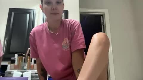 leanneluxecouple online show from October 21, 10:27 am