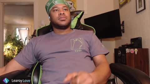 Snapshot of learoy chatting on February 19, 4:22 pm Learoy online show from February 19, 4:22 pm