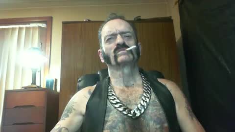Snapshot of leathergreaser chatting on December 16, 10:45 pm leathergreaser online show from December 16, 10:45 pm