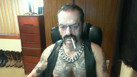 Snapshot of leathergreaser chatting on January 24, 7:07 pm leathergreaser online show from January 24, 7:07 pm
