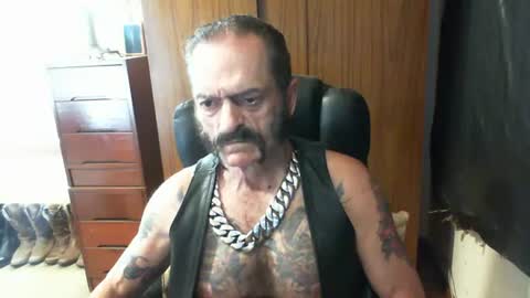 Snapshot of leathergreaser chatting on February 2, 7:30 am leathergreaser online show from February 2, 7:30 am