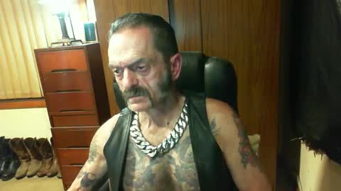 Snapshot of leathergreaser chatting on February 9, 11:47 am leathergreaser online show from February 9, 11:47 am