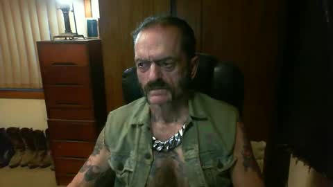 Snapshot of leathergreaser chatting on February 24, 8:38 am leathergreaser online show from February 24, 8:38 am
