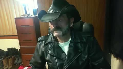 Snapshot of leathergreaser chatting on June 8, 7:03 pm leathergreaser online show from June 8, 7:03 pm
