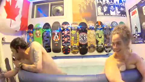 Snapshot of leatherluvefuck chatting on November 9, 4:11 am kinky dirty fuck online show from November 9, 4:11 am