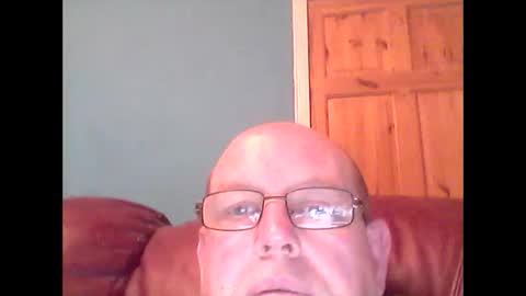 leatherpants68 online show from October 15, 9:04 pm
