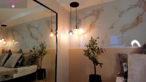    online show from October 1, 11:11 pm