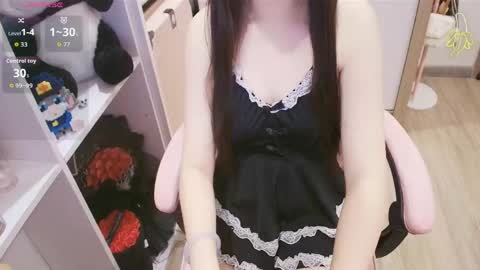 Snapshot of lee_cute18 chatting on June 5, 11:16 am Lee online show from June 5, 11:16 am