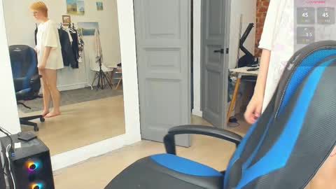 I am Melisa. Im new here. This is my first day online show from November 30, 4:49 am