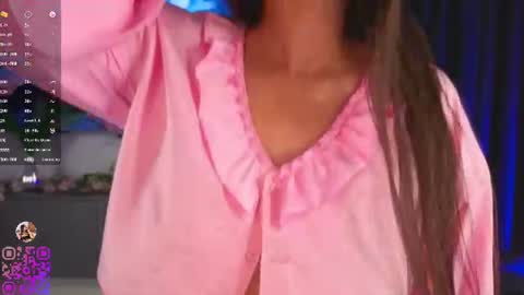Snapshot of leeannepizzini chatting on June 11, 7:23 pm Jasmine online show from June 11, 7:23 pm