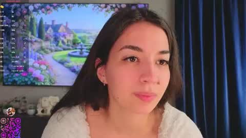 Snapshot of leeannepizzini chatting on June 17, 7:04 pm Jasmine online show from June 17, 7:04 pm