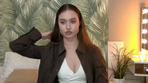 Snapshot of leelasmit chatting on October 18, 3:35 pm Leela online show from October 18, 3:35 pm