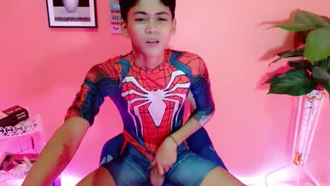 Snapshot of leemoreno18 chatting on October 7, 1:41 pm leemoreno18 online show from October 7, 1:41 pm