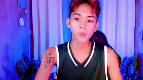 Snapshot of leemoreno18 chatting on November 2, 11:34 am leemoreno18 online show from November 2, 11:34 am