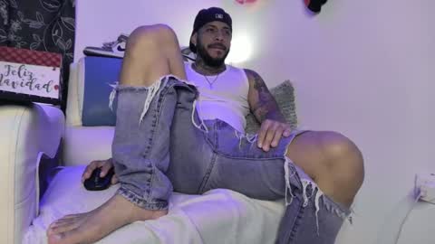 Snapshot of leenar_key chatting on January 28, 2:21 am leenar_key online show from January 28, 2:21 am