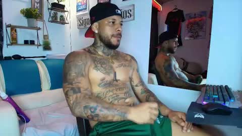 Snapshot of leenar_key chatting on September 22, 2:41 pm leenar_key online show from September 22, 2:41 pm