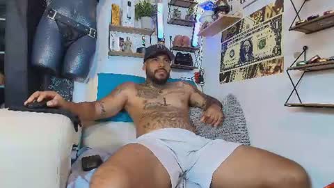 leenar_key online show from July 31, 1:27 am