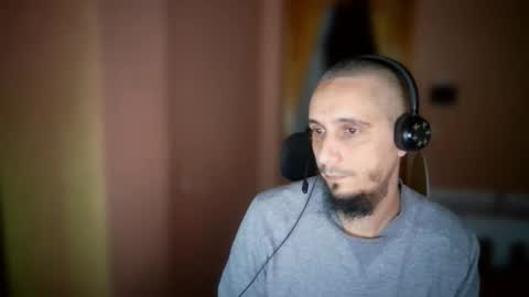 lefrenchiies online show from November 24, 7:30 am