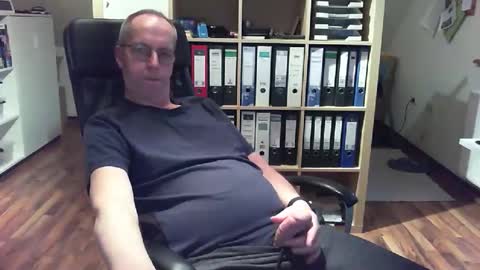 Dave online show from February 10, 3:27 pm