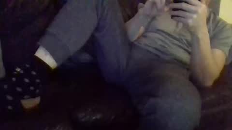 Snapshot of legacy2022 chatting on March 17, 1:32 am UK lover online show from March 17, 1:32 am