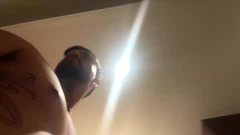 legacy696 online show from November 30, 10:36 pm