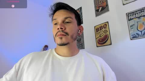 Snapshot of legolas_15 chatting on March 12, 11:05 am Alejandro online show from March 12, 11:05 am