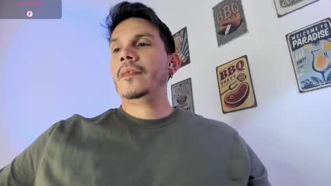 Snapshot of legolas_15 chatting on March 14, 4:40 am Alejandro online show from March 14, 4:40 am