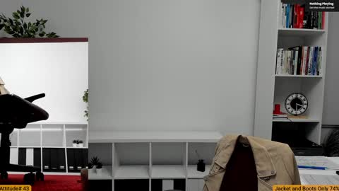 Elle  online show from October 1, 5:30 pm