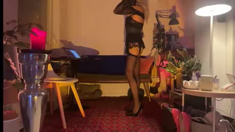 legsylegsinton online show from November 22, 12:20 am