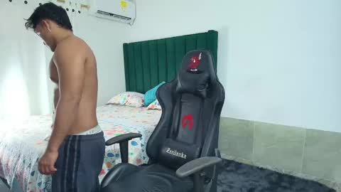  Lei  online show from October 6, 7:33 pm