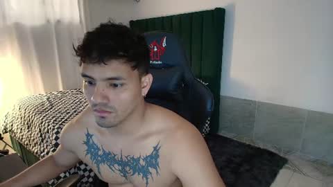  Lei  online show from June 10, 9:46 pm