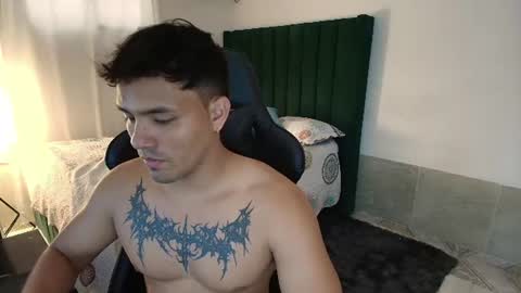 Lei  online show from July 11, 9:16 pm