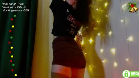 Snapshot of leia_bell chatting on January 10, 8:43 pm hey Im Leia and I love rock online show from January 10, 8:43 pm