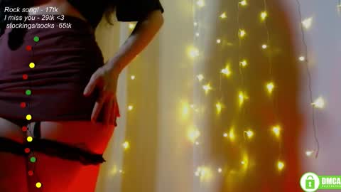 Snapshot of leia_bell chatting on March 27, 8:19 pm hey Im Leia and I love rock online show from March 27, 8:19 pm