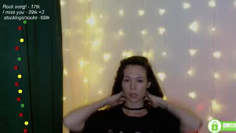 hey Im Leia and I love rock  online show from July 24, 7:34 pm