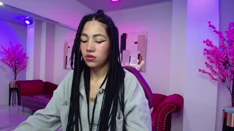 Leia.  online show from January 16, 11:15 am