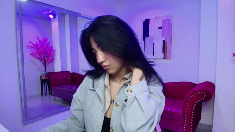 Leia.  online show from January 24, 11:15 am