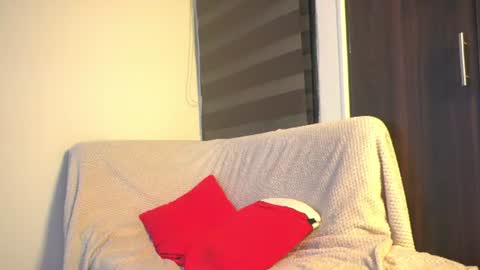 Leah online show from July 6, 1:35 am