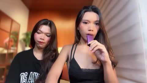 Snapshot of leiah_goddessx chatting on March 22, 6:06 am Leiah online show from March 22, 6:06 am