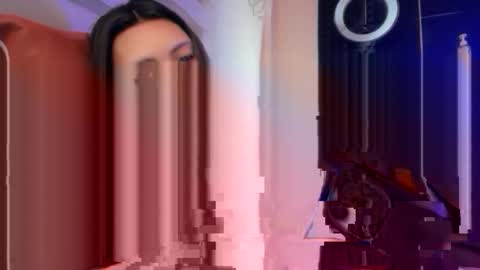 Snapshot of leiah_goddessx chatting on April 7, 5:08 am Leiah online show from April 7, 5:08 am