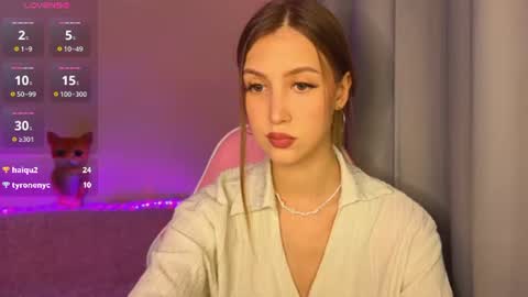 leiakiss online show from July 25, 6:05 pm